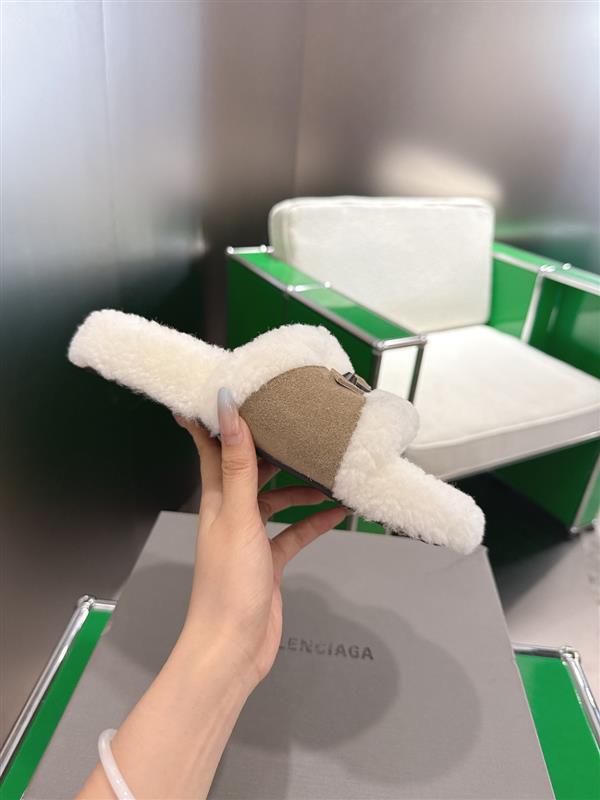 2025112818446841 250